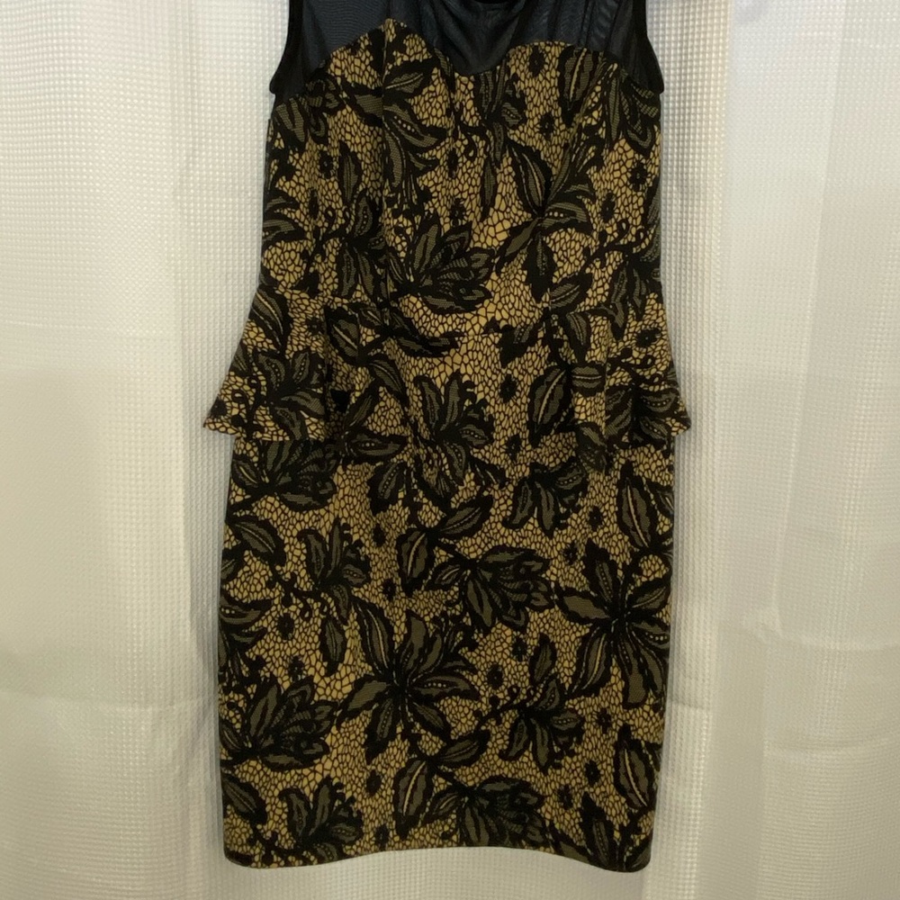 Women dress